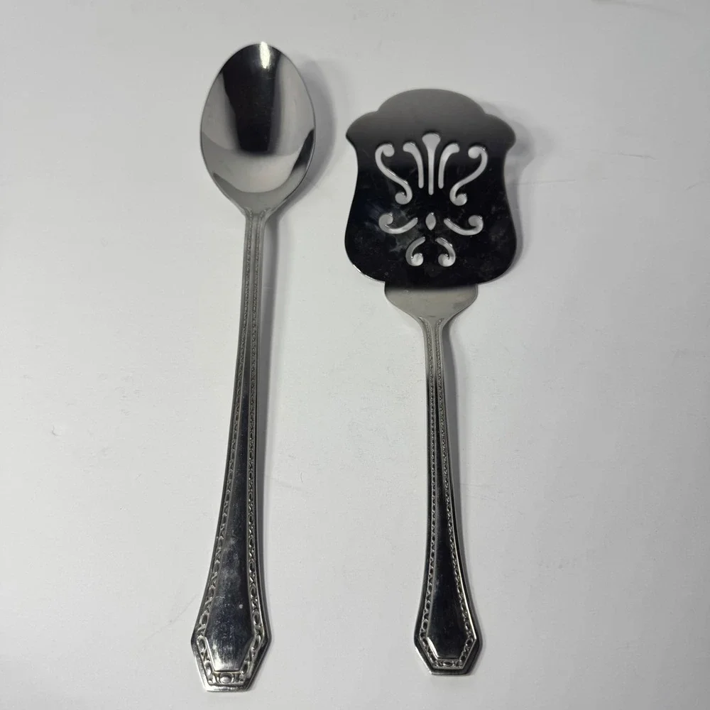 Reed & Barton Royal Shell Stainless Steel Serving Spoon & Pierced Pie Server VTG
